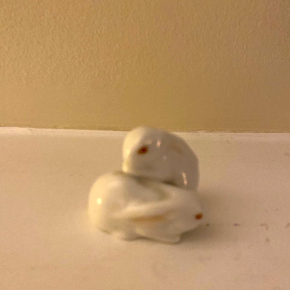 Herend double bunnies- white